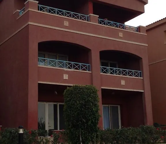 At Porto Sokhna Alpesi faház Ajn-Szuhna